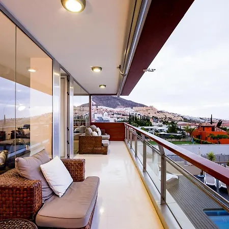 Playa De Fanabe Sleeps 6 With Pool Air Con And Wifi Costa Adeje (Tenerife)