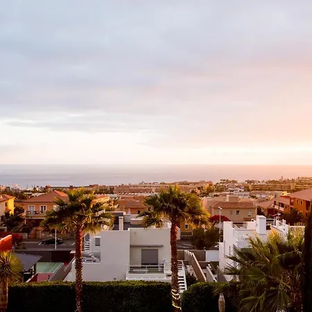 Playa De Fanabe Sleeps 6 With Pool Air Con And Wifi Vila *