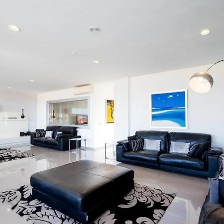 Playa De Fanabe Sleeps 6 With Pool Air Con And Wifi * أذيخي