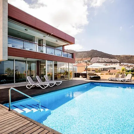 Playa De Fanabe Sleeps 6 With Pool Air Con And Wifi Costa Adeje (Tenerife)